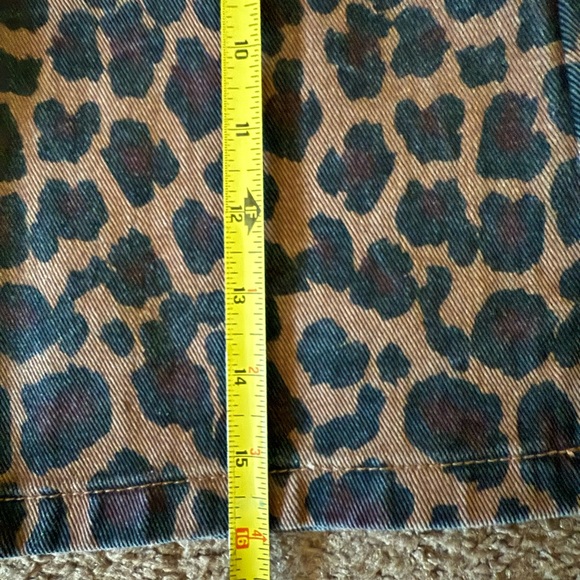 Leopard print denim skirt - Picture 6 of 6